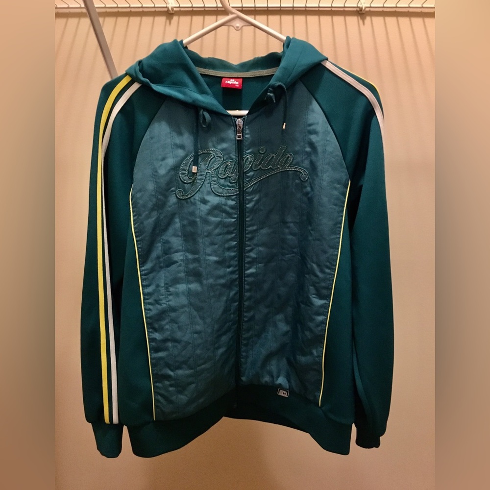 A rapido new green sports suit